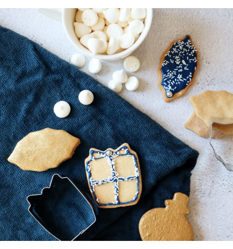 Ambiance biscuits de Noël fait avec seau 18 d'emportes-pièces - ScrapCooking