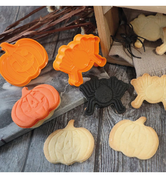 2 Halloween plunger cutters - product image 5 - ScrapCooking