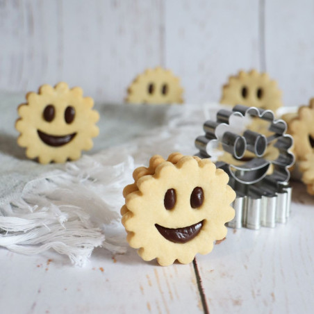 Découpoir biscuits smile biscuits - ScrapCooking