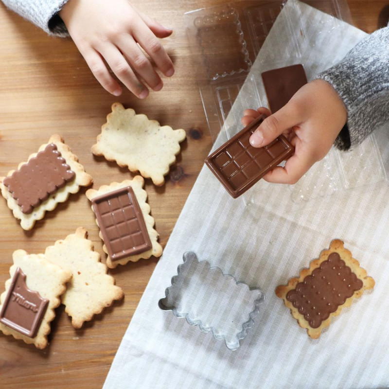 Biscuits school - Chocolate cutter and mould for gourmet snacks - product image 5 - ScrapCooking